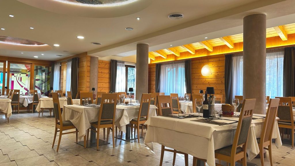 2649761_ristorante-regents